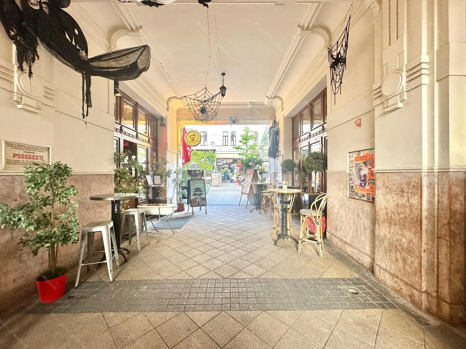 Kiadó albérlet 315000 Ft/hó áron: Budapest, VII. kerület  Gozsdu udvar. Mérete: 57 nm, 2 szobás | Alberlet.hu - 6657907