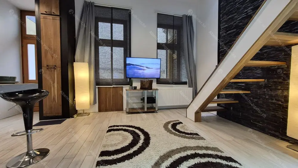 Kiadó albérlet 220000 Ft/hó áron: Budapest, VII. kerület  Hernád utca. Mérete: 42 nm, 1 szobás | Alberlet.hu - 6673912