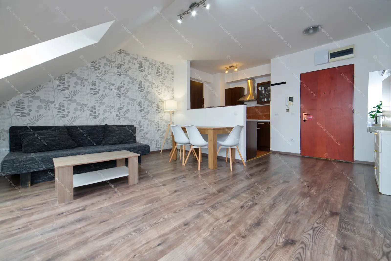 Kiadó albérlet 260000 Ft/hó áron: Budapest, VII. kerület  Holló utca. Mérete: 32 nm, 2 szobás | Alberlet.hu - 6754799