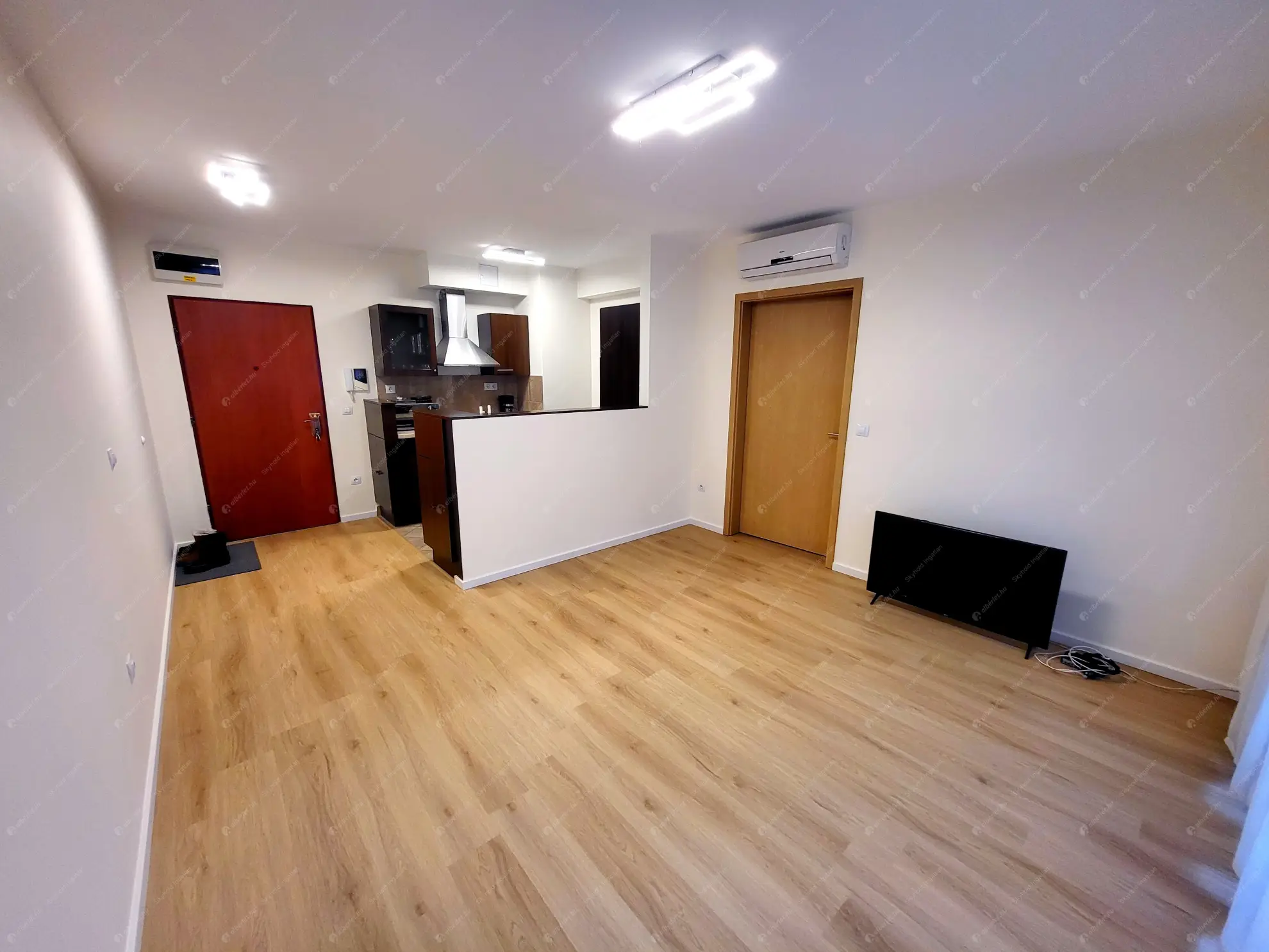 Kiadó albérlet 270000 Ft/hó áron: Budapest, VII. kerület  Holló utca. Mérete: 41 nm, 1 szobás | Alberlet.hu - 6620972