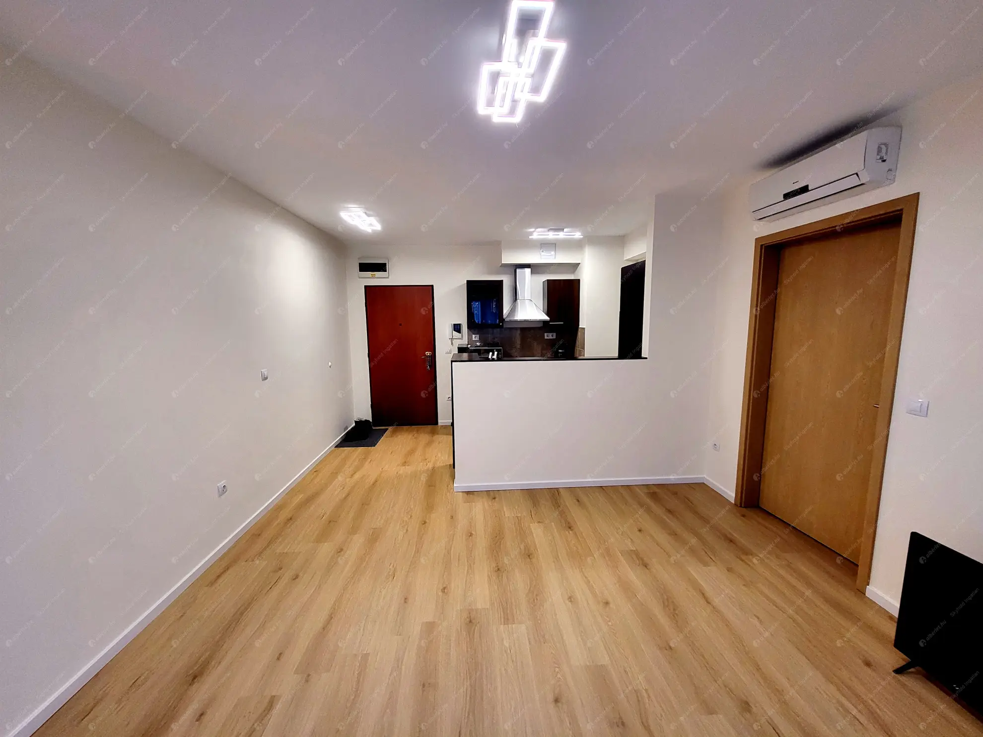 Kiadó albérlet 270000 Ft/hó áron: Budapest, VII. kerület  Holló utca. Mérete: 41 nm, 1 szobás | Alberlet.hu - 6620973