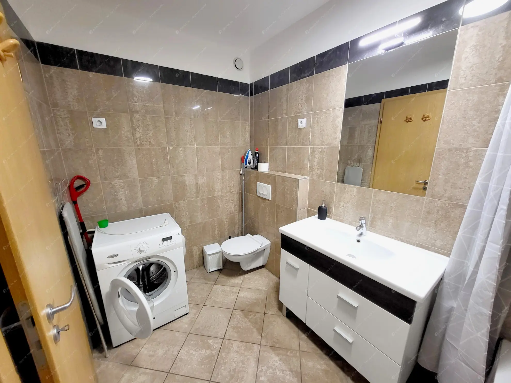 Kiadó albérlet 270000 Ft/hó áron: Budapest, VII. kerület  Holló utca. Mérete: 41 nm, 1 szobás | Alberlet.hu - 6620995