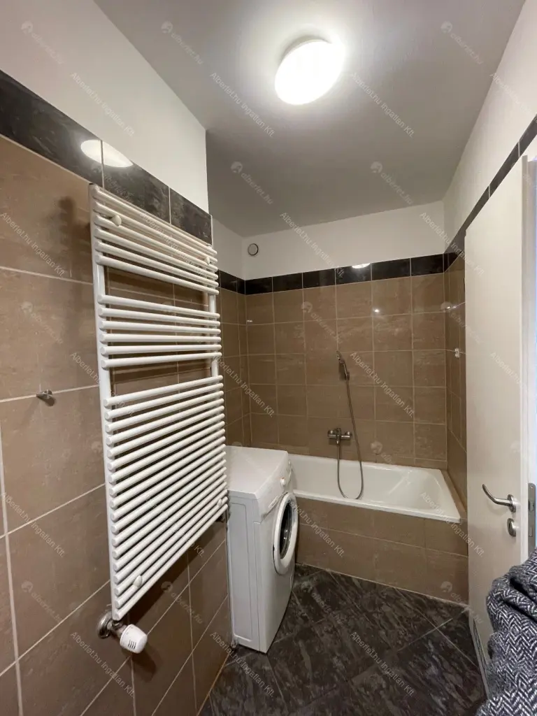 Kiadó albérlet 300000 Ft/hó áron: Budapest, VII. kerület  Holló utca. Mérete: 42 nm, 2 szobás | Alberlet.hu - 6677238