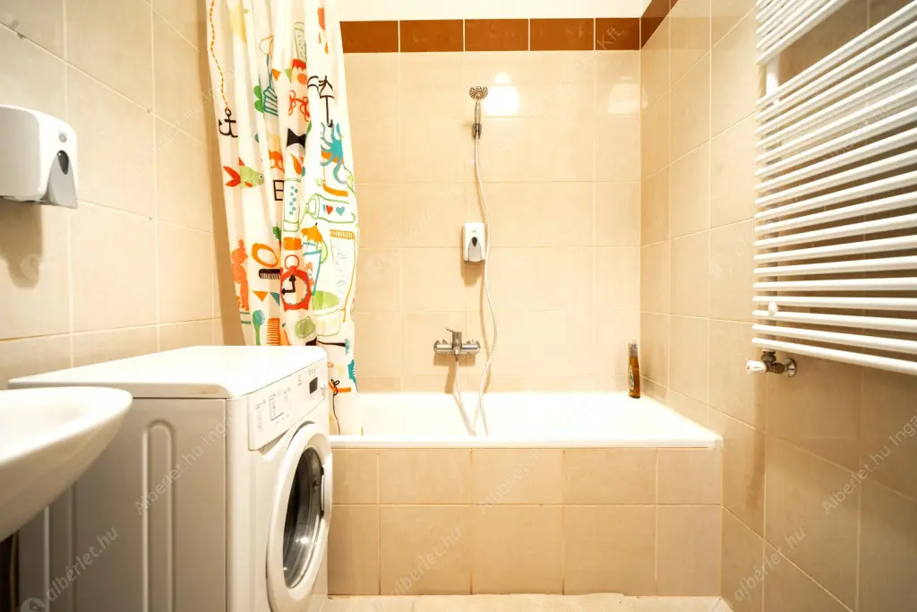 Kiadó albérlet 349000 Ft/hó áron: Budapest, VII. kerület  Holló utca. Mérete: 56 nm, 2 szobás | Alberlet.hu - 6614847