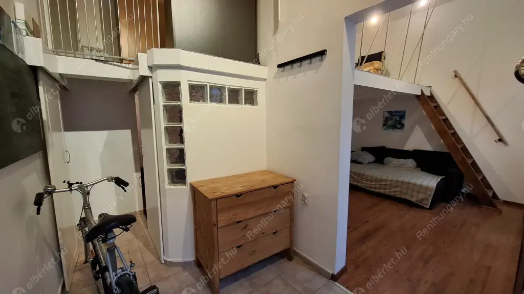 Kiadó albérlet 320000 Ft/hó áron: Budapest, VII. kerület  Holló utca. Mérete: 65 nm, 2 szobás | Alberlet.hu - 6606435