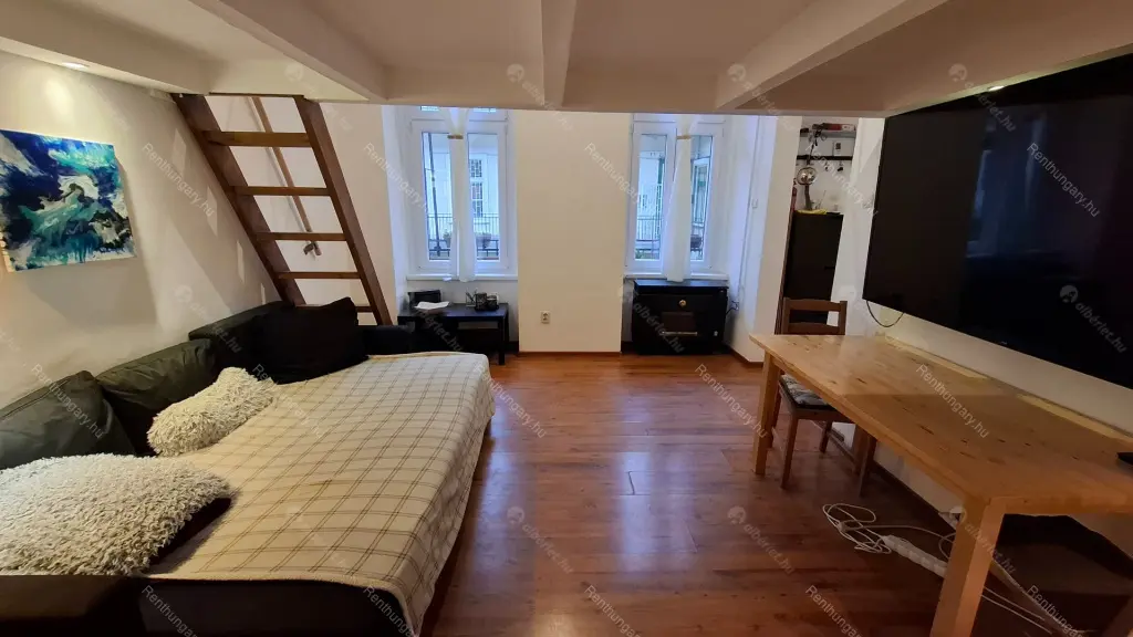 Kiadó albérlet 280000 Ft/hó áron: Budapest, VII. kerület  Holló utca. Mérete: 65 nm, 2 szobás | Alberlet.hu - 6645154