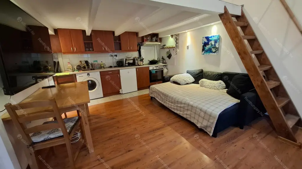 Kiadó albérlet 280000 Ft/hó áron: Budapest, VII. kerület  Holló utca. Mérete: 65 nm, 2 szobás | Alberlet.hu - 6645157