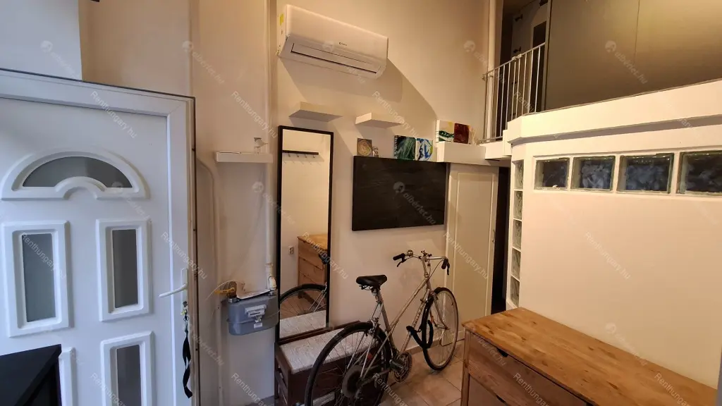 Kiadó albérlet 280000 Ft/hó áron: Budapest, VII. kerület  Holló utca. Mérete: 65 nm, 2 szobás | Alberlet.hu - 6645160