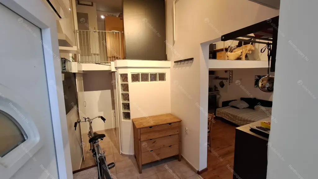 Kiadó albérlet 280000 Ft/hó áron: Budapest, VII. kerület  Holló utca. Mérete: 65 nm, 2 szobás | Alberlet.hu - 6645164