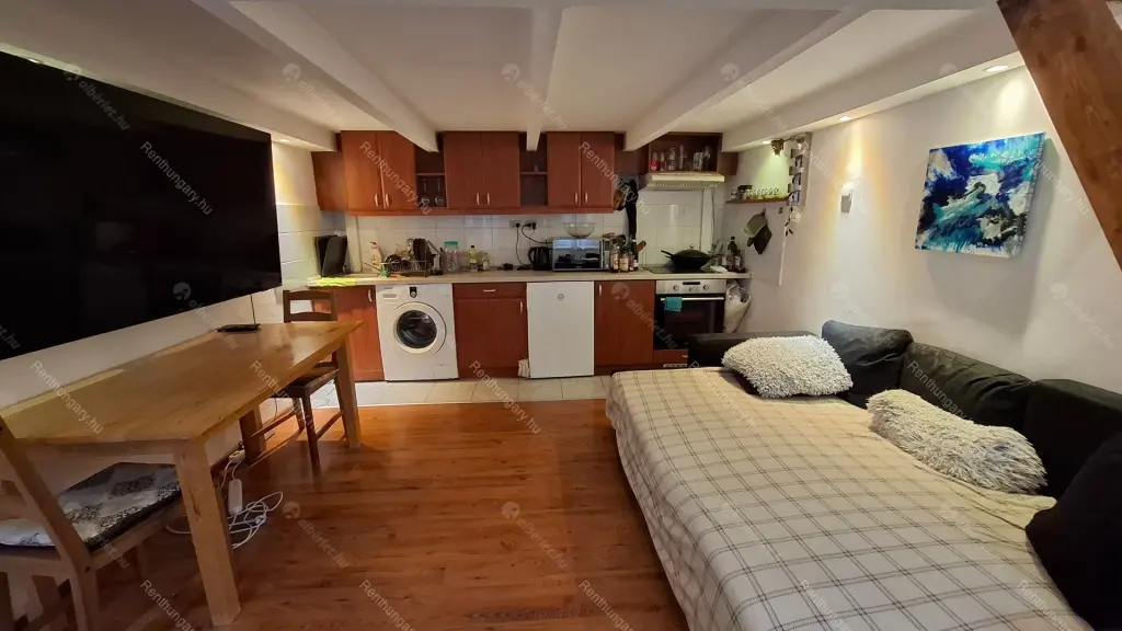 Kiadó albérlet 240000 Ft/hó áron: Budapest, VII. kerület  Holló utca. Mérete: 65 nm, 2 szobás | Alberlet.hu - 6695975