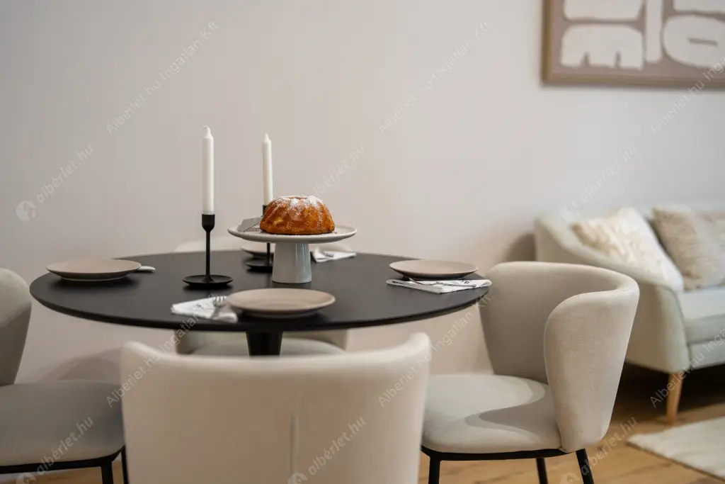 Kiadó albérlet 580000 Ft/hó áron: Budapest, VII. kerület  Holló utca. Mérete: 73 nm, 3 szobás | Alberlet.hu - 6578492