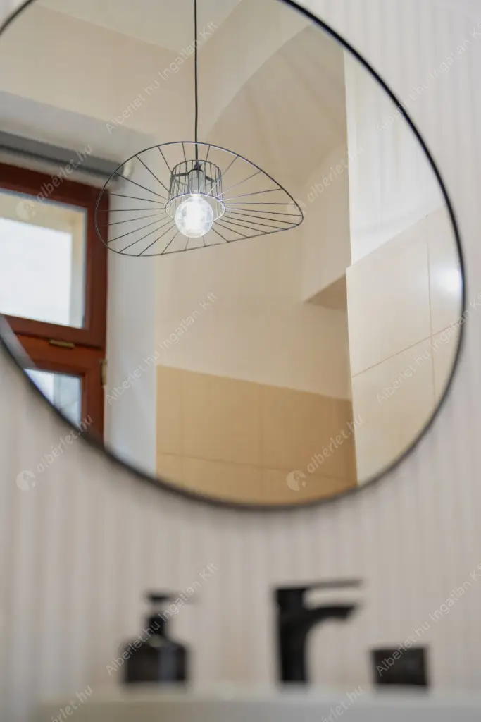 Kiadó albérlet 490000 Ft/hó áron: Budapest, VII. kerület  Holló utca. Mérete: 73 nm, 3 szobás | Alberlet.hu - 6579267