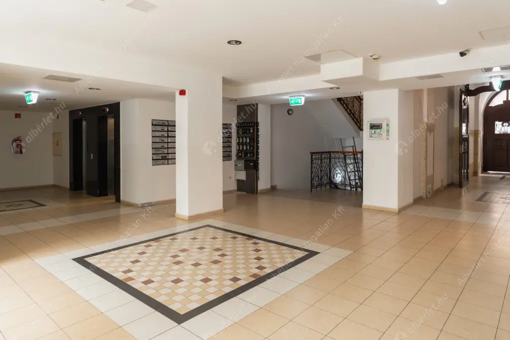 Kiadó albérlet 490000 Ft/hó áron: Budapest, VII. kerület  Holló utca. Mérete: 73 nm, 3 szobás | Alberlet.hu - 6579268