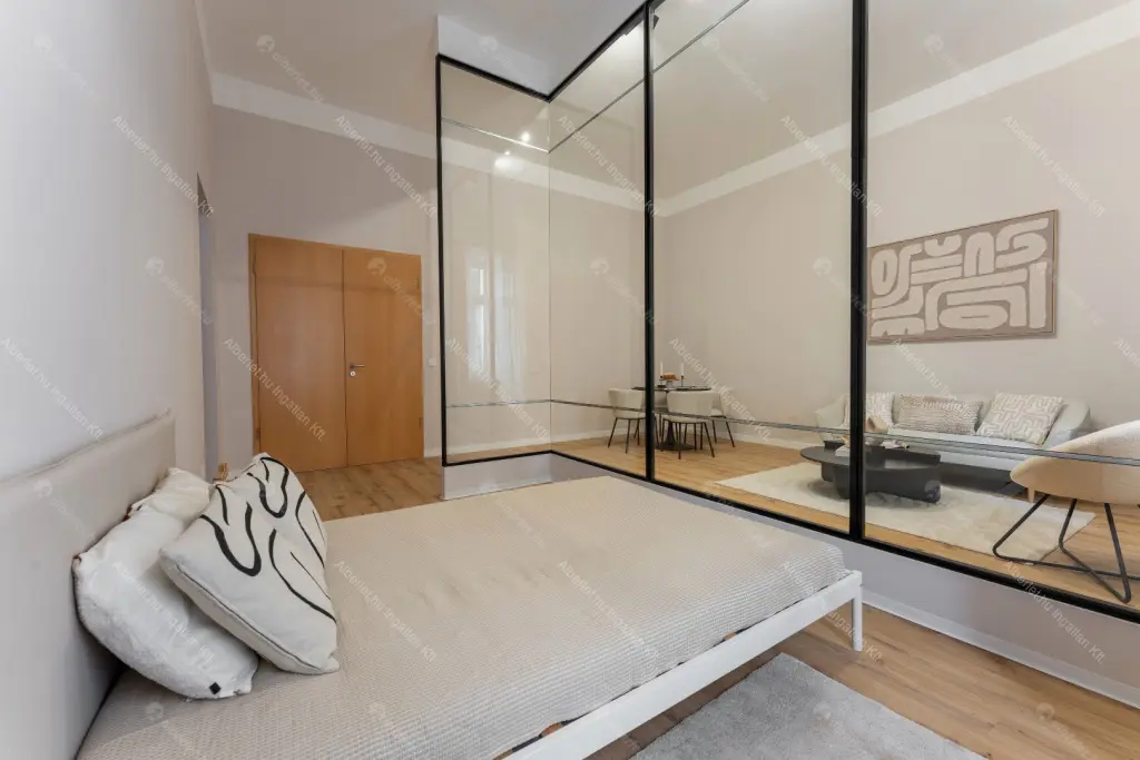 Kiadó albérlet 400000 Ft/hó áron: Budapest, VII. kerület  Holló utca. Mérete: 73 nm, 3 szobás | Alberlet.hu - 6683474