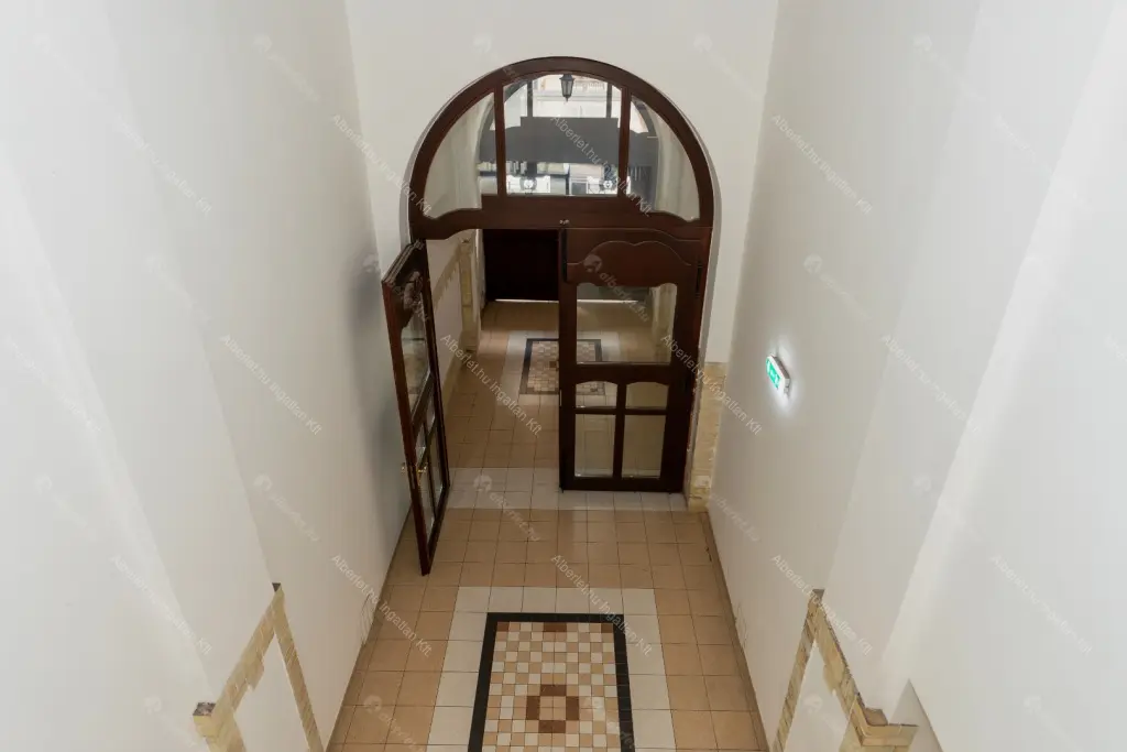 Kiadó albérlet 400000 Ft/hó áron: Budapest, VII. kerület  Holló utca. Mérete: 73 nm, 3 szobás | Alberlet.hu - 6683492