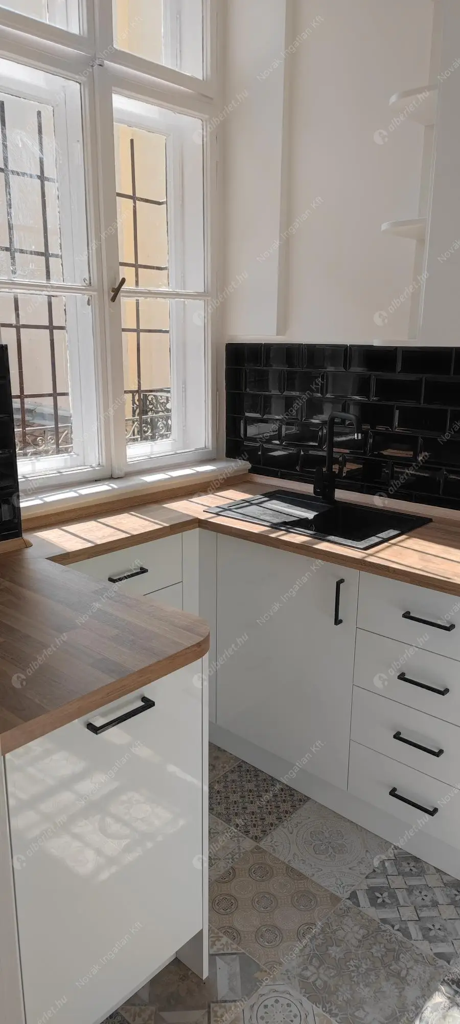 Kiadó albérlet 285000 Ft/hó áron: Budapest, VII. kerület  Huszár utca. Mérete: 60 nm, 2 szobás | Alberlet.hu - 6594981