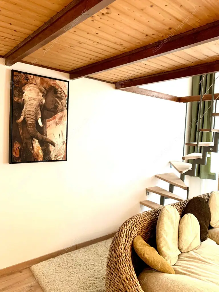 Kiadó albérlet 623000 Ft/hó áron: Budapest, VII. kerület  Huszár utca. Mérete: 80 nm, 3 szobás | Alberlet.hu - 6568480