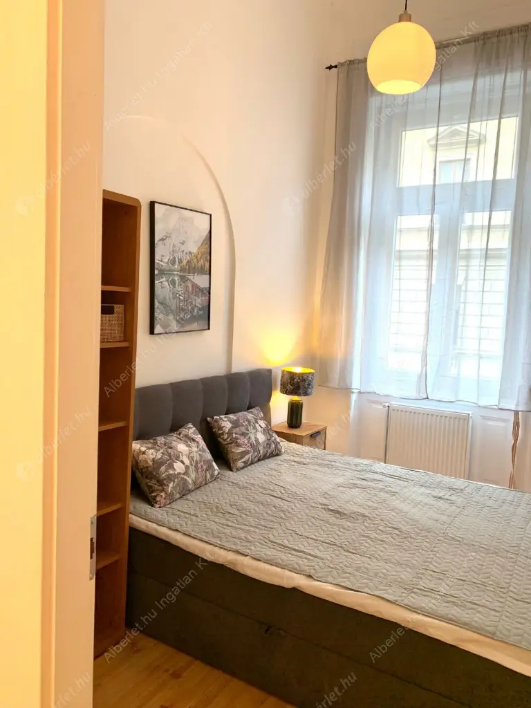 Kiadó albérlet 623000 Ft/hó áron: Budapest, VII. kerület  Huszár utca. Mérete: 80 nm, 3 szobás | Alberlet.hu - 6568485