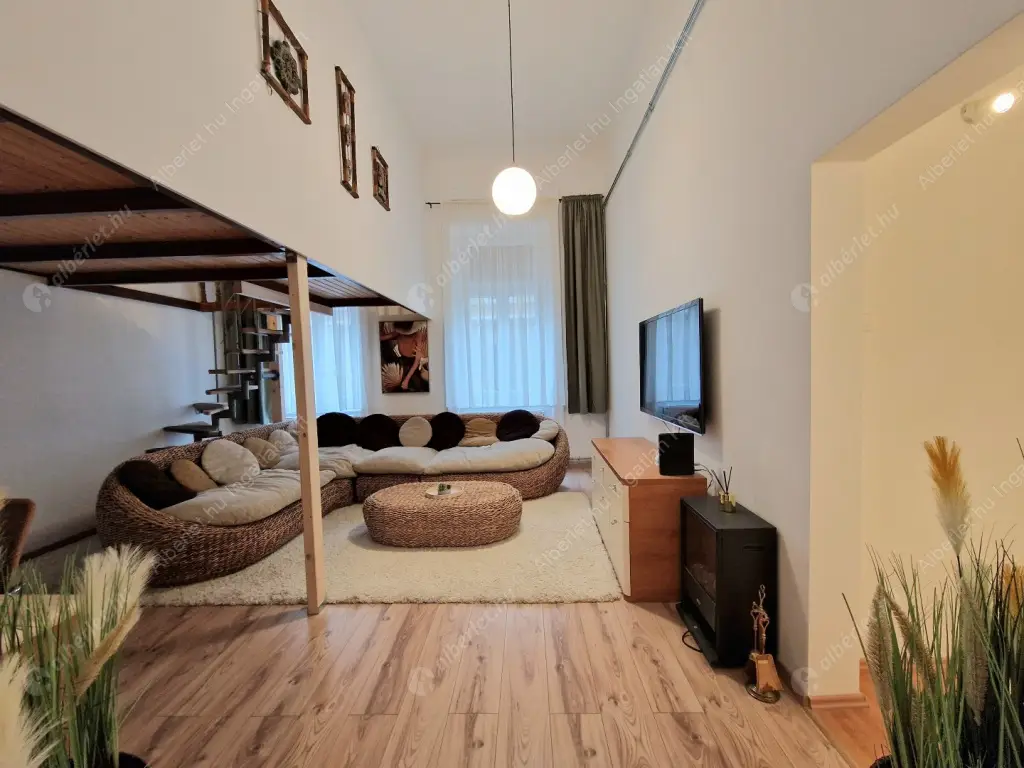 Kiadó albérlet 519000 Ft/hó áron: Budapest, VII. kerület  Huszár utca. Mérete: 80 nm, 3 szobás | Alberlet.hu - 6578504