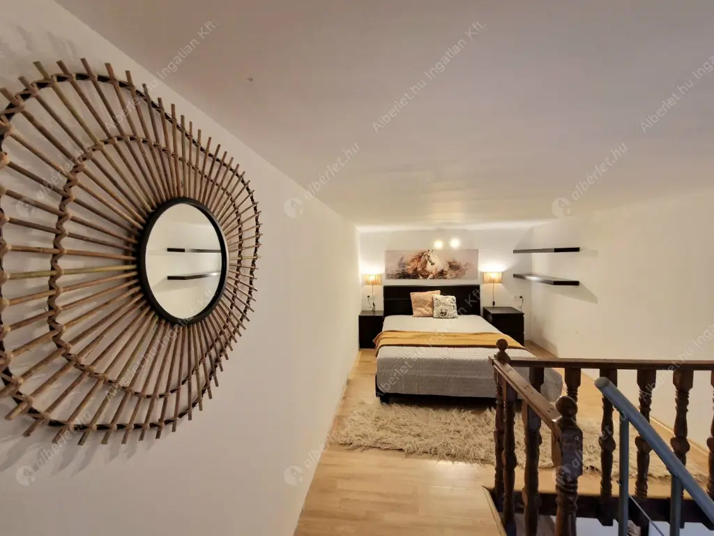 Kiadó albérlet 519000 Ft/hó áron: Budapest, VII. kerület  Huszár utca. Mérete: 80 nm, 3 szobás | Alberlet.hu - 6578512