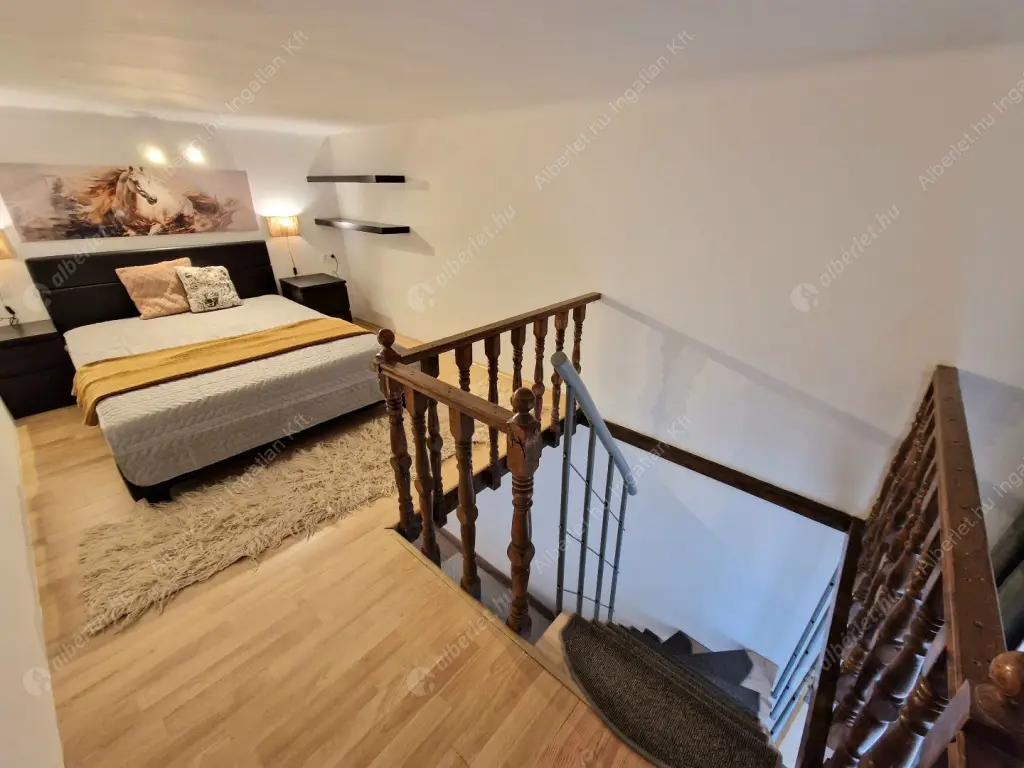 Kiadó albérlet 519000 Ft/hó áron: Budapest, VII. kerület  Huszár utca. Mérete: 80 nm, 3 szobás | Alberlet.hu - 6578513