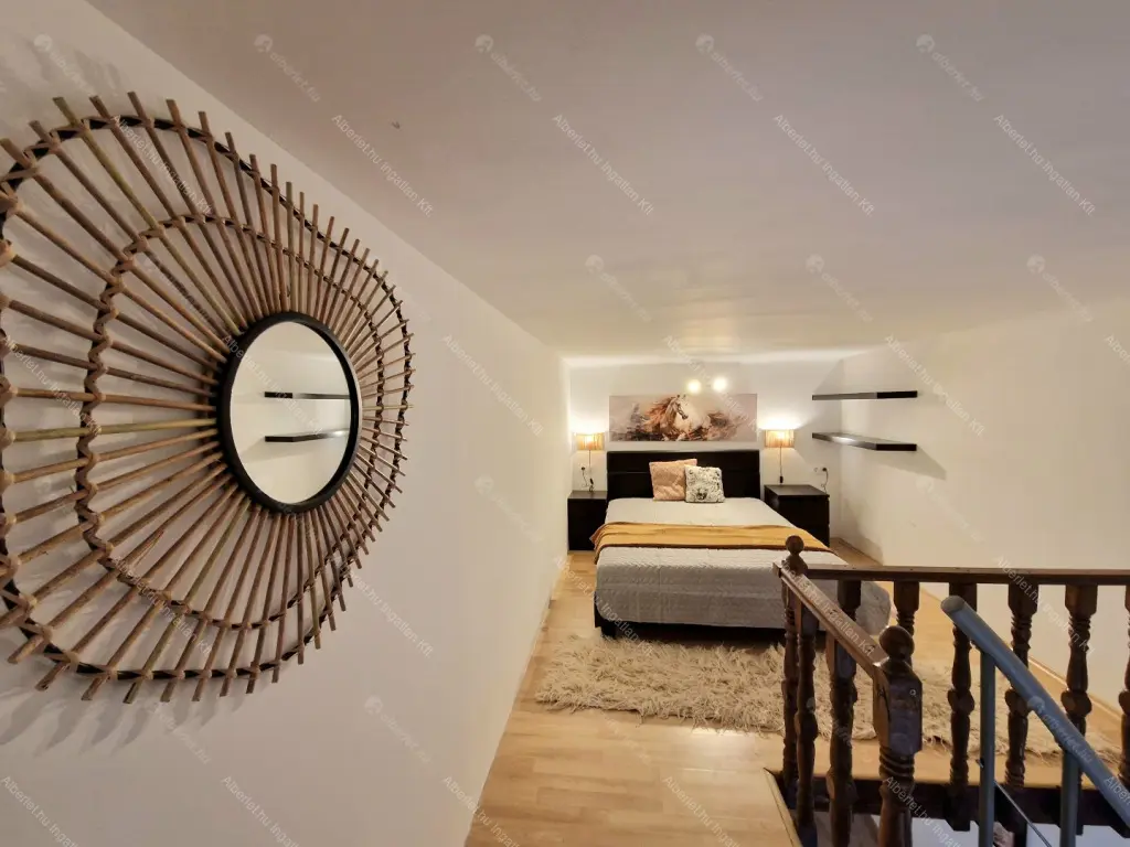 Kiadó albérlet 455000 Ft/hó áron: Budapest, VII. kerület  Huszár utca. Mérete: 80 nm, 3 szobás | Alberlet.hu - 6639416