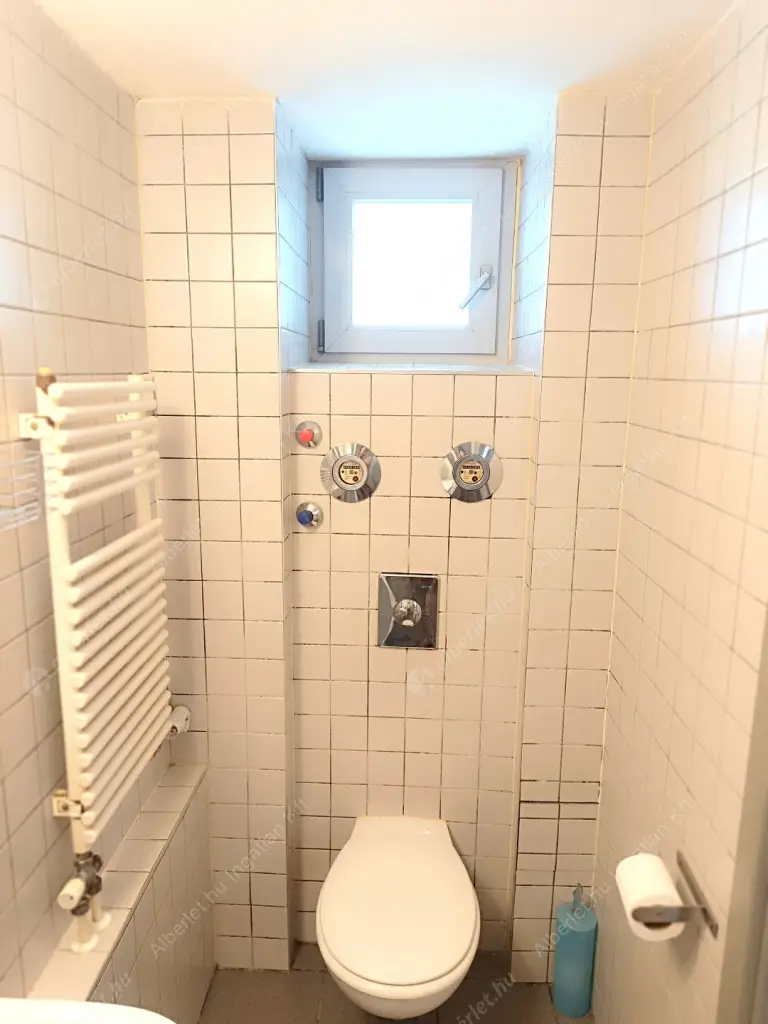 Kiadó albérlet 199000 Ft/hó áron: Budapest, VII. kerület  Hutyra Ferenc utca. Mérete: 41 nm, 1 szobás | Alberlet.hu - 6571125