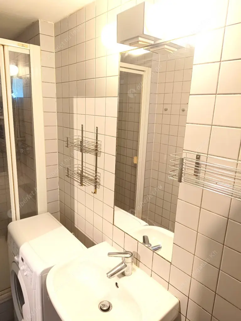 Kiadó albérlet 199000 Ft/hó áron: Budapest, VII. kerület  Hutyra Ferenc utca. Mérete: 41 nm, 1 szobás | Alberlet.hu - 6571126