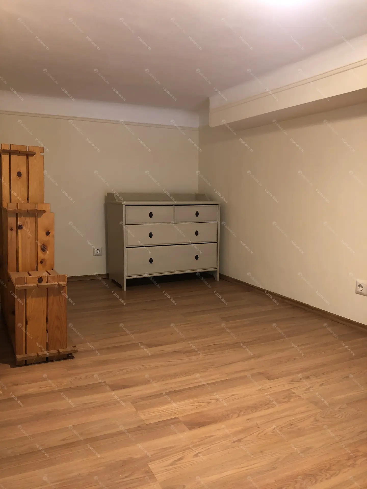 Kiadó albérlet 185000 Ft/hó áron: Budapest, VII. kerület  István út. Mérete: 30 nm, 1 szobás | Alberlet.hu - 5605333