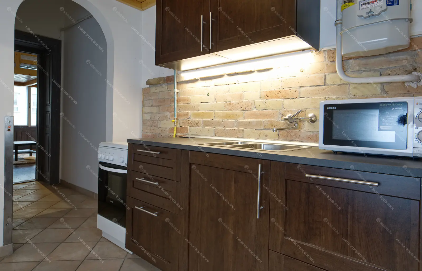 Kiadó albérlet 215000 Ft/hó áron: Budapest, VII. kerület  István út. Mérete: 35 nm, 1 szobás | Alberlet.hu - 6699703