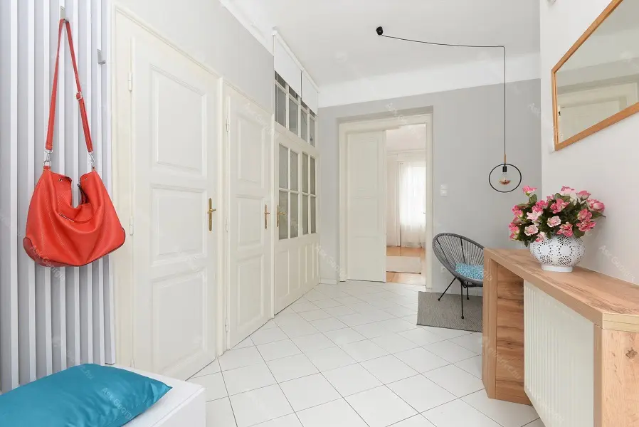 Kiadó albérlet 250000 Ft/hó áron: Budapest, VII. kerület  István út. Mérete: 70 nm, 2 szobás | Alberlet.hu - 5318750