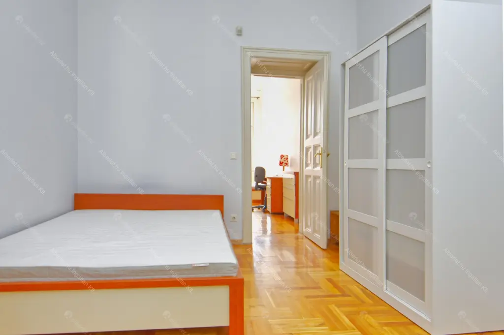 Kiadó albérlet 400000 Ft/hó áron: Budapest, VII. kerület  István utca. Mérete: 136 nm, 4 szobás | Alberlet.hu - 6707601