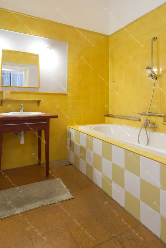 Kiadó albérlet 400000 Ft/hó áron: Budapest, VII. kerület  István utca. Mérete: 136 nm, 4 szobás | Alberlet.hu - 6707602