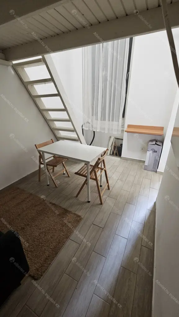 Kiadó albérlet 160000 Ft/hó áron: Budapest, VII. kerület  István utca. Mérete: 27 nm, 1 szobás | Alberlet.hu - 6671957