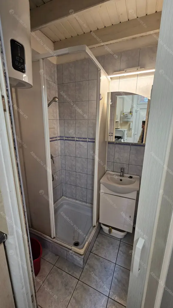 Kiadó albérlet 160000 Ft/hó áron: Budapest, VII. kerület  István utca. Mérete: 27 nm, 1 szobás | Alberlet.hu - 6671960