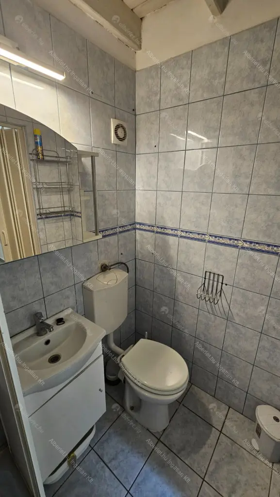 Kiadó albérlet 160000 Ft/hó áron: Budapest, VII. kerület  István utca. Mérete: 27 nm, 1 szobás | Alberlet.hu - 6680367