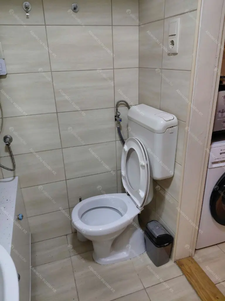 Kiadó albérlet 280000 Ft/hó áron: Budapest, VII. kerület  István utca. Mérete: 31 nm, 2 szobás | Alberlet.hu - 6696254