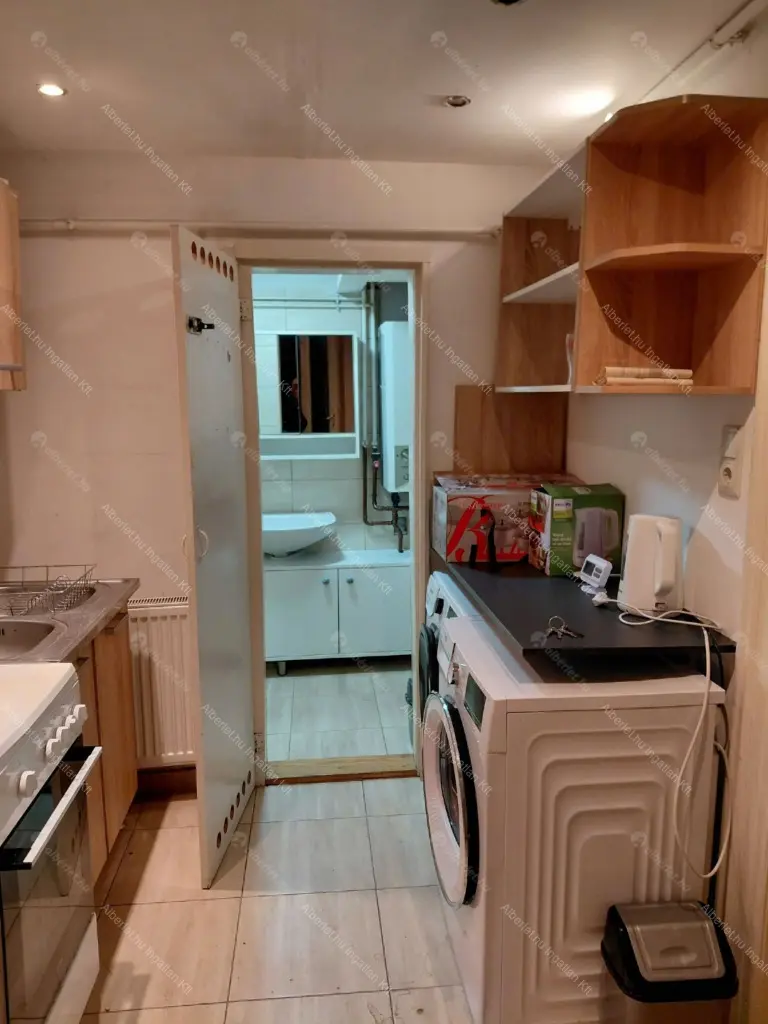 Kiadó albérlet 280000 Ft/hó áron: Budapest, VII. kerület  István utca. Mérete: 31 nm, 2 szobás | Alberlet.hu - 6696259