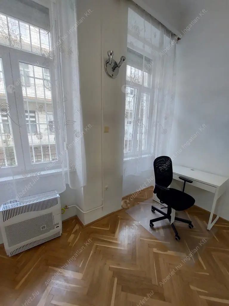 Kiadó albérlet 200000 Ft/hó áron: Budapest, VII. kerület  István utca. Mérete: 44 nm, 2 szobás | Alberlet.hu - 6625930