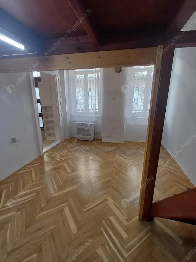Kiadó albérlet 200000 Ft/hó áron: Budapest, VII. kerület  István utca. Mérete: 44 nm, 2 szobás | Alberlet.hu - 6625934