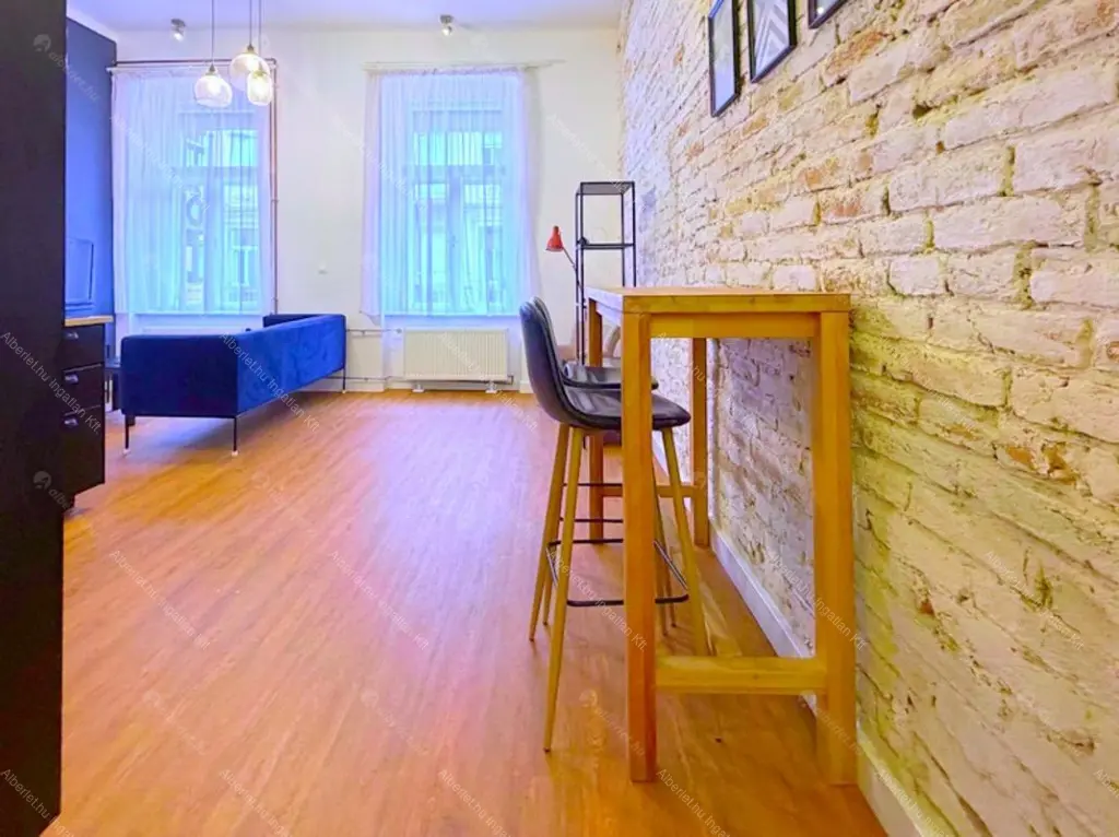 Kiadó albérlet 300000 Ft/hó áron: Budapest, VII. kerület  István utca. Mérete: 59 nm, 3 szobás | Alberlet.hu - 6684472