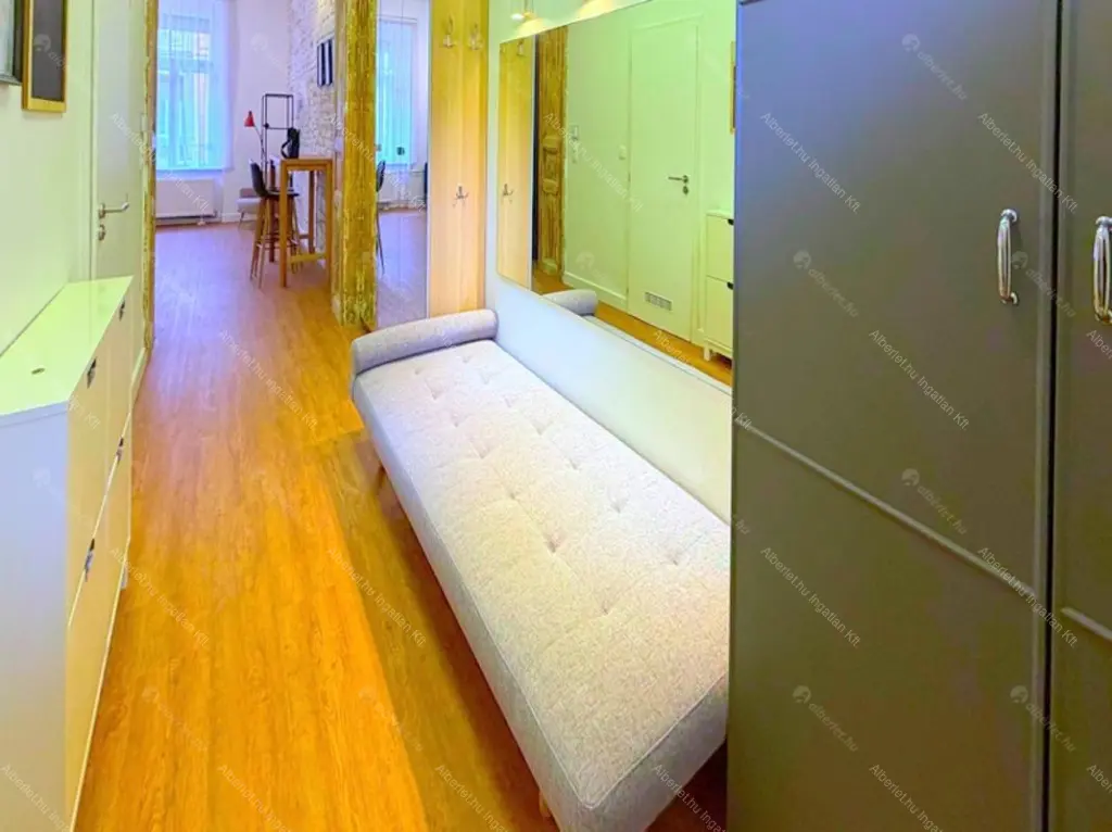 Kiadó albérlet 300000 Ft/hó áron: Budapest, VII. kerület  István utca. Mérete: 59 nm, 3 szobás | Alberlet.hu - 6684483