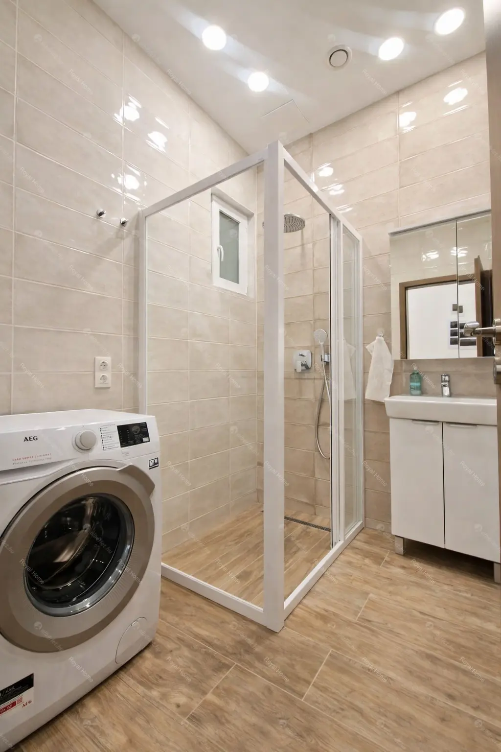 Kiadó albérlet 350000 Ft/hó áron: Budapest, VII. kerület  István utca. Mérete: 62 nm, 2 szobás | Alberlet.hu - 6666317