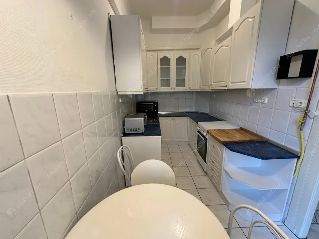 Kiadó albérlet 410000 Ft/hó áron: Budapest, VII. kerület  István utca. Mérete: 94 nm, 4 szobás | Alberlet.hu - 6597512