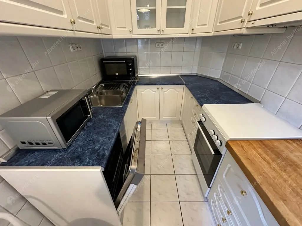 Kiadó albérlet 410000 Ft/hó áron: Budapest, VII. kerület  István utca. Mérete: 94 nm, 4 szobás | Alberlet.hu - 6597513