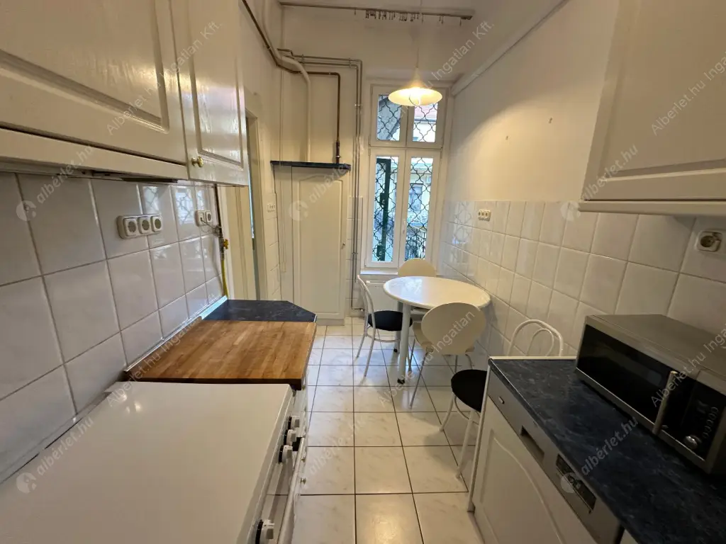 Kiadó albérlet 410000 Ft/hó áron: Budapest, VII. kerület  István utca. Mérete: 94 nm, 4 szobás | Alberlet.hu - 6597514