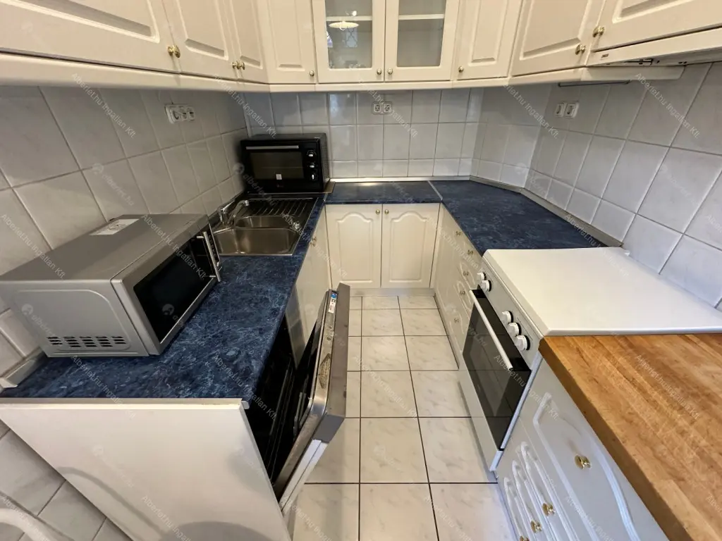 Kiadó albérlet 390000 Ft/hó áron: Budapest, VII. kerület  István utca. Mérete: 94 nm, 4 szobás | Alberlet.hu - 6646579