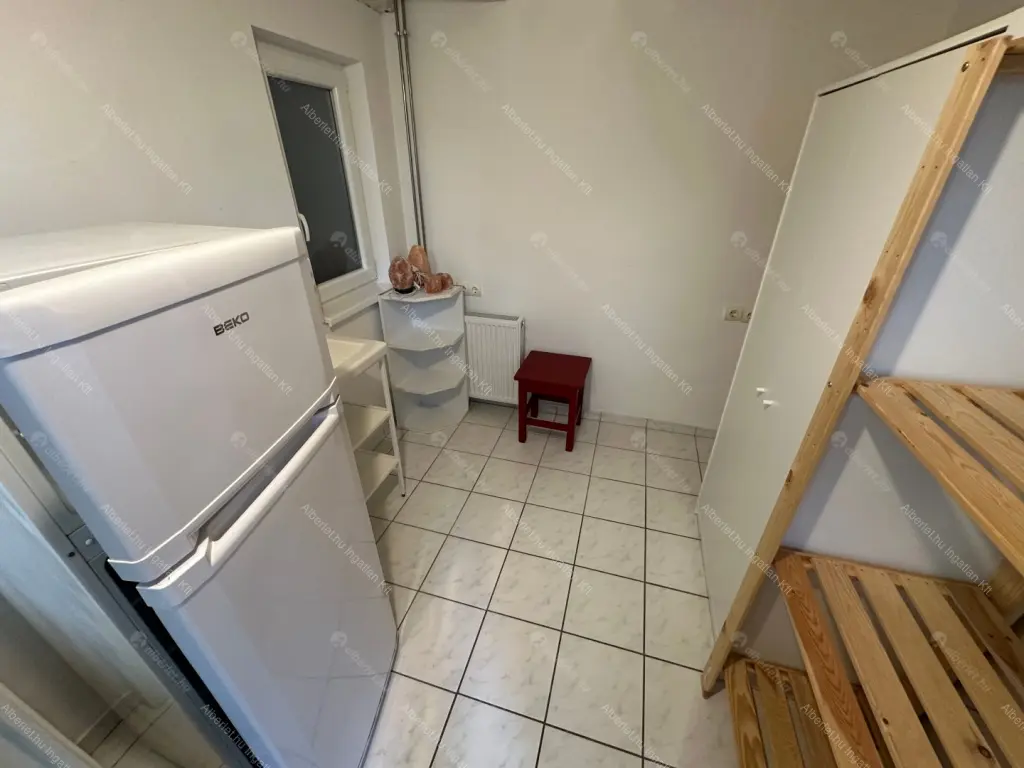 Kiadó albérlet 390000 Ft/hó áron: Budapest, VII. kerület  István utca. Mérete: 94 nm, 4 szobás | Alberlet.hu - 6646583