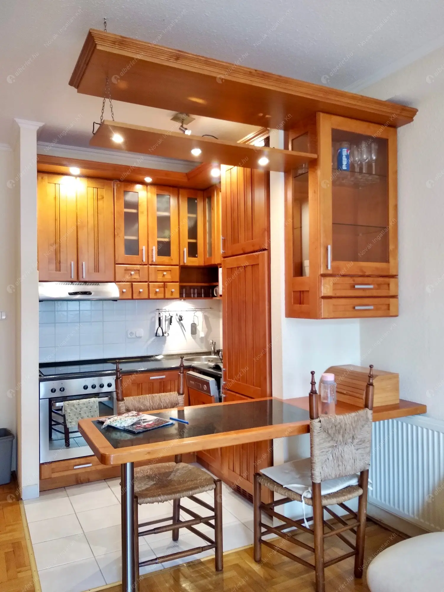 Kiadó albérlet 280000 Ft/hó áron: Budapest, VII. kerület  Izabella utca. Mérete: 40 nm, 2 szobás | Alberlet.hu - 6575508