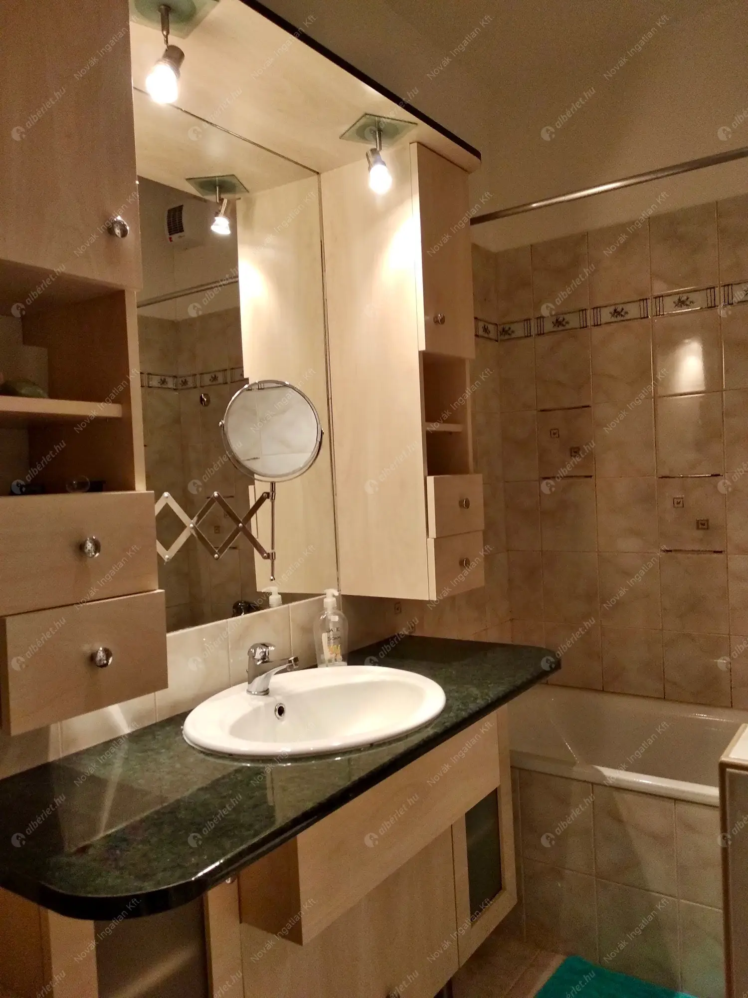 Kiadó albérlet 280000 Ft/hó áron: Budapest, VII. kerület  Izabella utca. Mérete: 40 nm, 2 szobás | Alberlet.hu - 6575510